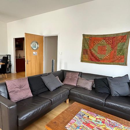 Comfy Two Bedroom Apartment Right In The City Centre กลาสโกว์ ภายนอก รูปภาพ
